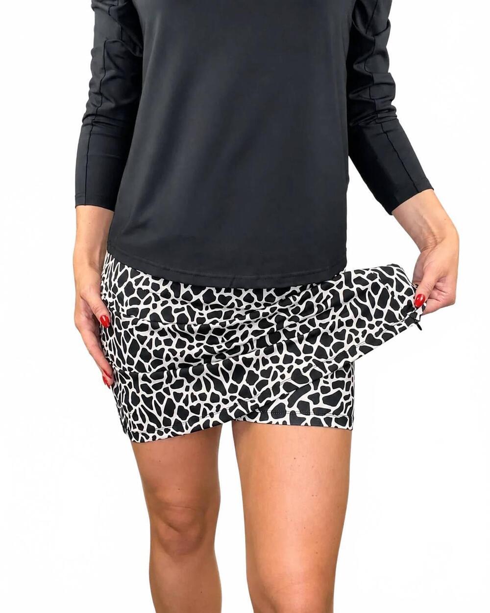 NEW LULU-B printed zip skort in black/white